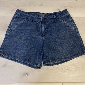 Kikit Jeans Dark Wash 5 1/2” Shorts, Size 14